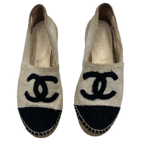 Chanel Terry Cloth Logo Cap Toe Flat Espadrilles Shoes Ecru Black Size 38/7.5 - Picture 1 of 14